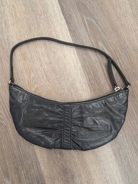 Vintage Banana Republic Black Cinched Leather Y2K Purse